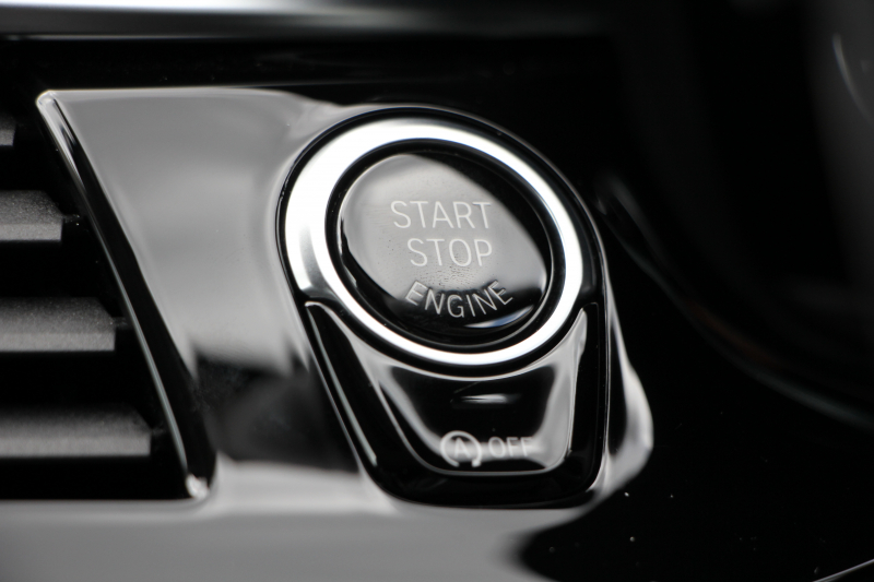 BMW 5シリーズ 530i ﾗｸﾞｼﾞｭｱﾘｰ 真珠色 高出力 252馬力 全ﾋｰﾀｰ黒革 追従ACC ｽﾃｱﾘﾝｸﾞｻﾎﾟｰﾄ ﾌﾙｾｸﾞTV ﾀｯﾁ画面HDDﾅﾋﾞTV 360度ｶﾒﾗ LEDﾍｯﾄﾞﾗｲﾄ ｵｰﾄﾊｲﾋﾞｰﾑ ｱﾝﾋﾞｴﾝﾄﾗｲﾄ ｽﾏｰﾄｷｰ PDC緊急ﾌﾞﾚｰｷ 2年保証