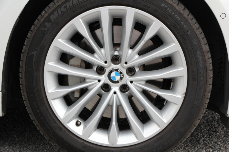 BMW 5シリーズ 530i ﾗｸﾞｼﾞｭｱﾘｰ 真珠色 高出力 252馬力 全ﾋｰﾀｰ黒革 追従ACC ｽﾃｱﾘﾝｸﾞｻﾎﾟｰﾄ ﾌﾙｾｸﾞTV ﾀｯﾁ画面HDDﾅﾋﾞTV 360度ｶﾒﾗ LEDﾍｯﾄﾞﾗｲﾄ ｵｰﾄﾊｲﾋﾞｰﾑ ｱﾝﾋﾞｴﾝﾄﾗｲﾄ ｽﾏｰﾄｷｰ PDC緊急ﾌﾞﾚｰｷ 2年保証