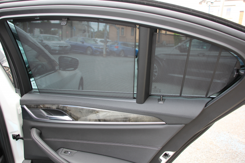 BMW 5シリーズ 530i ﾗｸﾞｼﾞｭｱﾘｰ 真珠色 高出力 252馬力 全ﾋｰﾀｰ黒革 追従ACC ｽﾃｱﾘﾝｸﾞｻﾎﾟｰﾄ ﾌﾙｾｸﾞTV ﾀｯﾁ画面HDDﾅﾋﾞTV 360度ｶﾒﾗ LEDﾍｯﾄﾞﾗｲﾄ ｵｰﾄﾊｲﾋﾞｰﾑ ｱﾝﾋﾞｴﾝﾄﾗｲﾄ ｽﾏｰﾄｷｰ PDC緊急ﾌﾞﾚｰｷ 2年保証