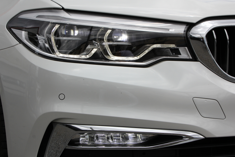 BMW 5シリーズ 530i ﾗｸﾞｼﾞｭｱﾘｰ 真珠色 高出力 252馬力 全ﾋｰﾀｰ黒革 追従ACC ｽﾃｱﾘﾝｸﾞｻﾎﾟｰﾄ ﾌﾙｾｸﾞTV ﾀｯﾁ画面HDDﾅﾋﾞTV 360度ｶﾒﾗ LEDﾍｯﾄﾞﾗｲﾄ ｵｰﾄﾊｲﾋﾞｰﾑ ｱﾝﾋﾞｴﾝﾄﾗｲﾄ ｽﾏｰﾄｷｰ PDC緊急ﾌﾞﾚｰｷ 2年保証