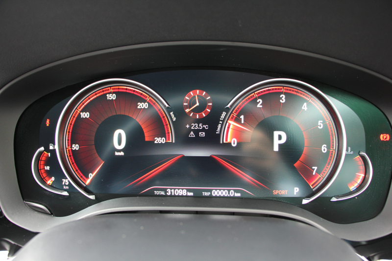 BMW 5シリーズ 530i ﾗｸﾞｼﾞｭｱﾘｰ 真珠色 高出力 252馬力 全ﾋｰﾀｰ黒革 追従ACC ｽﾃｱﾘﾝｸﾞｻﾎﾟｰﾄ ﾌﾙｾｸﾞTV ﾀｯﾁ画面HDDﾅﾋﾞTV 360度ｶﾒﾗ LEDﾍｯﾄﾞﾗｲﾄ ｵｰﾄﾊｲﾋﾞｰﾑ ｱﾝﾋﾞｴﾝﾄﾗｲﾄ ｽﾏｰﾄｷｰ PDC緊急ﾌﾞﾚｰｷ 2年保証