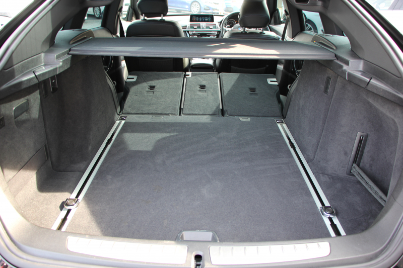 BMW 3シリーズ 320i ｸﾞﾗﾝﾂｰﾘｽﾓ Mｽﾎﾟｰﾂ 後期LCI 新ｴﾝｼﾞﾝ ﾋｰﾀｰ黒革 LEDﾍｯﾄﾞﾗｲﾄ&ﾃｰﾙ 追従ACC ﾚｰﾝﾁｪﾝｼﾞ警告 衝突軽減ﾌﾞﾚｰｷ 車線逸脱警告 歩行者警告 HDDﾅﾋﾞTOPﾋﾞｭｰｶﾒﾗ ｻｲﾄﾞﾋﾞｭｰｶﾒﾗ 電動ﾄﾗﾝｸ ｽﾏｰﾄｷｰ 2年保証