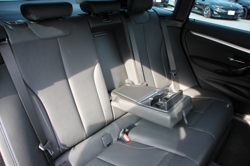 BMW 3シリーズ 320i ｸﾞﾗﾝﾂｰﾘｽﾓ Mｽﾎﾟｰﾂ 後期LCI 新ｴﾝｼﾞﾝ ﾋｰﾀｰ黒革 LEDﾍｯﾄﾞﾗｲﾄ&ﾃｰﾙ 追従ACC ﾚｰﾝﾁｪﾝｼﾞ警告 衝突軽減ﾌﾞﾚｰｷ 車線逸脱警告 歩行者警告 HDDﾅﾋﾞTOPﾋﾞｭｰｶﾒﾗ ｻｲﾄﾞﾋﾞｭｰｶﾒﾗ 電動ﾄﾗﾝｸ ｽﾏｰﾄｷｰ 2年保証