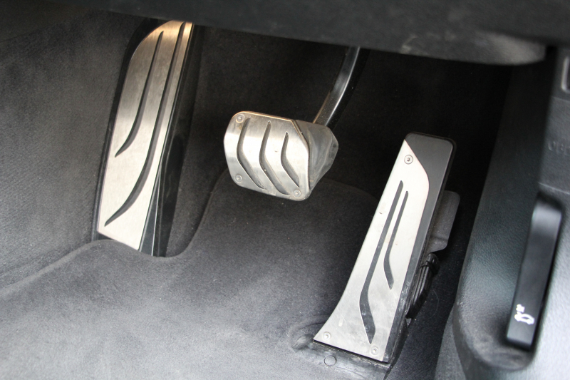 BMW 3シリーズ 320i ｸﾞﾗﾝﾂｰﾘｽﾓ Mｽﾎﾟｰﾂ 後期LCI 新ｴﾝｼﾞﾝ ﾋｰﾀｰ黒革 LEDﾍｯﾄﾞﾗｲﾄ&ﾃｰﾙ 追従ACC ﾚｰﾝﾁｪﾝｼﾞ警告 衝突軽減ﾌﾞﾚｰｷ 車線逸脱警告 歩行者警告 HDDﾅﾋﾞTOPﾋﾞｭｰｶﾒﾗ ｻｲﾄﾞﾋﾞｭｰｶﾒﾗ 電動ﾄﾗﾝｸ ｽﾏｰﾄｷｰ 2年保証