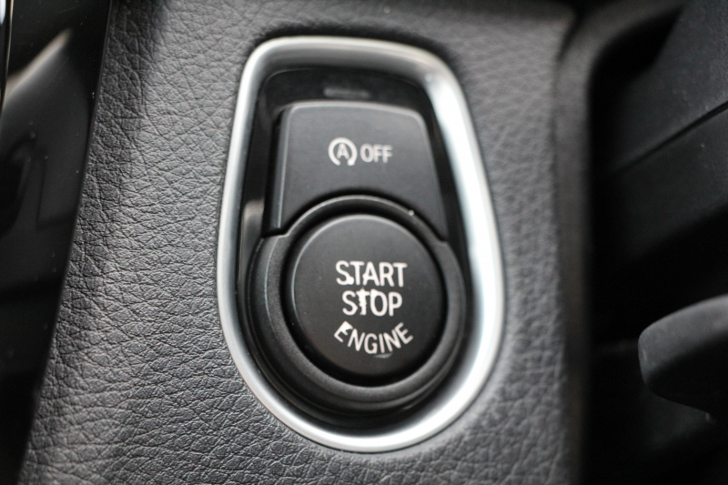 BMW 3シリーズ 320i ｸﾞﾗﾝﾂｰﾘｽﾓ Mｽﾎﾟｰﾂ 後期LCI 新ｴﾝｼﾞﾝ ﾋｰﾀｰ黒革 LEDﾍｯﾄﾞﾗｲﾄ&ﾃｰﾙ 追従ACC ﾚｰﾝﾁｪﾝｼﾞ警告 衝突軽減ﾌﾞﾚｰｷ 車線逸脱警告 歩行者警告 HDDﾅﾋﾞTOPﾋﾞｭｰｶﾒﾗ ｻｲﾄﾞﾋﾞｭｰｶﾒﾗ 電動ﾄﾗﾝｸ ｽﾏｰﾄｷｰ 2年保証