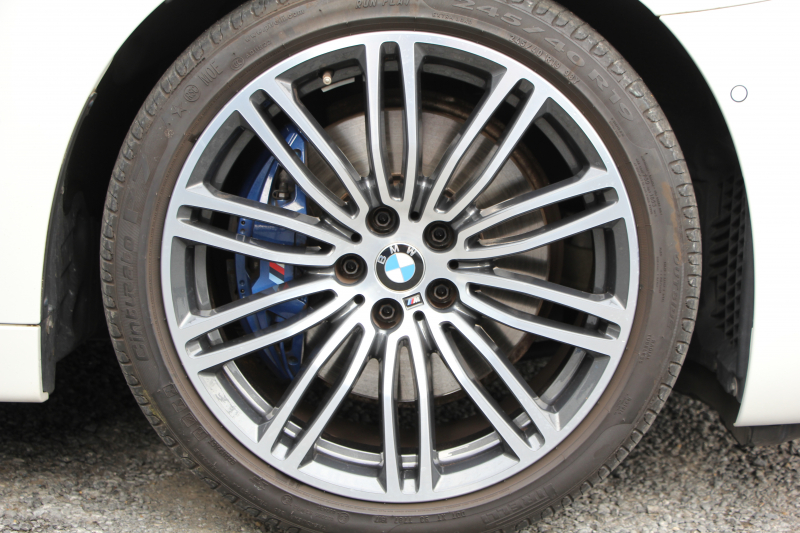 BMW 5シリーズ 530i Mｽﾎﾟｰﾂ 高出力 252馬力 ｻﾝﾙｰﾌ 全ﾋｰﾀｰ黒革 追従ACC ｽﾃｱﾘﾝｸﾞｻﾎﾟｰﾄ LEDﾍｯﾄﾞﾗｲﾄ ｵｰﾄﾊｲﾋﾞｰﾑ ﾀｯﾁ画面HDDﾅﾋﾞTV 360度ｶﾒﾗ 電動ﾄﾗﾝｸ 19AW Mｽﾎﾟｰﾂﾌﾞﾚｰｷ PDC緊急ﾌﾞﾚｰｷ 2年保証