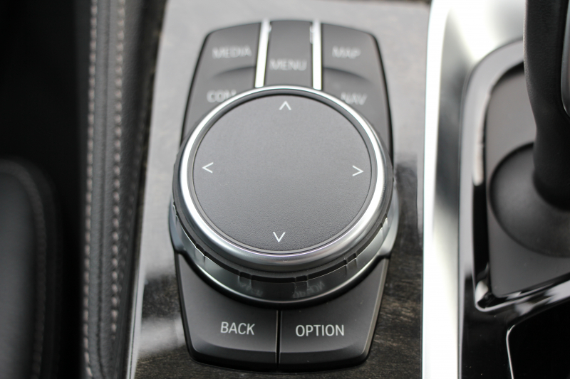 BMW 5シリーズ 530i Mｽﾎﾟｰﾂ 高出力 252馬力 ｻﾝﾙｰﾌ 全ﾋｰﾀｰ黒革 追従ACC ｽﾃｱﾘﾝｸﾞｻﾎﾟｰﾄ LEDﾍｯﾄﾞﾗｲﾄ ｵｰﾄﾊｲﾋﾞｰﾑ ﾀｯﾁ画面HDDﾅﾋﾞTV 360度ｶﾒﾗ 電動ﾄﾗﾝｸ 19AW Mｽﾎﾟｰﾂﾌﾞﾚｰｷ PDC緊急ﾌﾞﾚｰｷ 2年保証