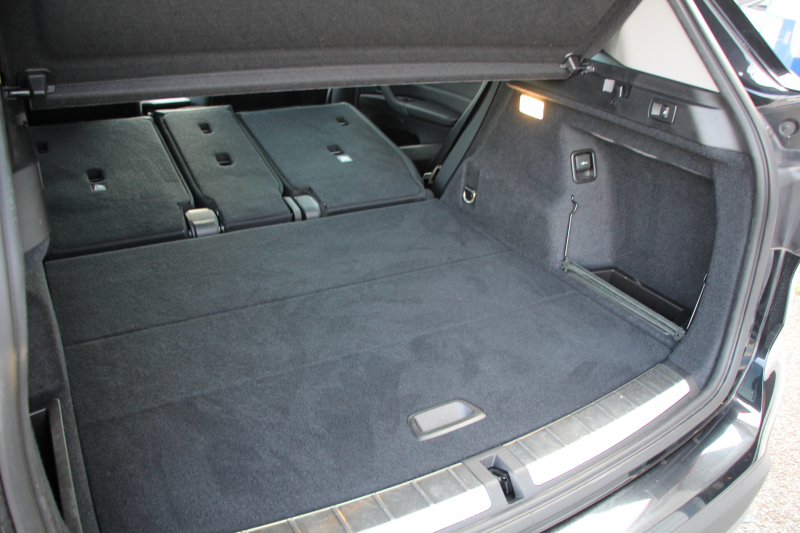 BMW X1 Xﾄﾞﾗｲﾌﾞ18d Xﾗｲﾝ ﾊｲﾗｲﾝ 変更後ﾓﾃﾞﾙ 中期 HUD 追従ACC ﾋｰﾀｰ黒革 ﾊﾟﾜｰｼｰﾄ 変更後ｼｰﾄ ﾀｯﾁﾊﾟﾈﾙ対応iﾄﾞﾗｲﾌﾞHDDﾅﾋﾞﾌﾙｾｸﾞTV Pｱｼｽﾄ Bｶﾒﾗ 新型DSRCﾙｰﾑﾐﾗｰ 電動ﾄﾗﾝｸ USB-C 衝突軽減ﾌﾞﾚｰｷ 車線逸脱警告 歩行者警告 2年保証