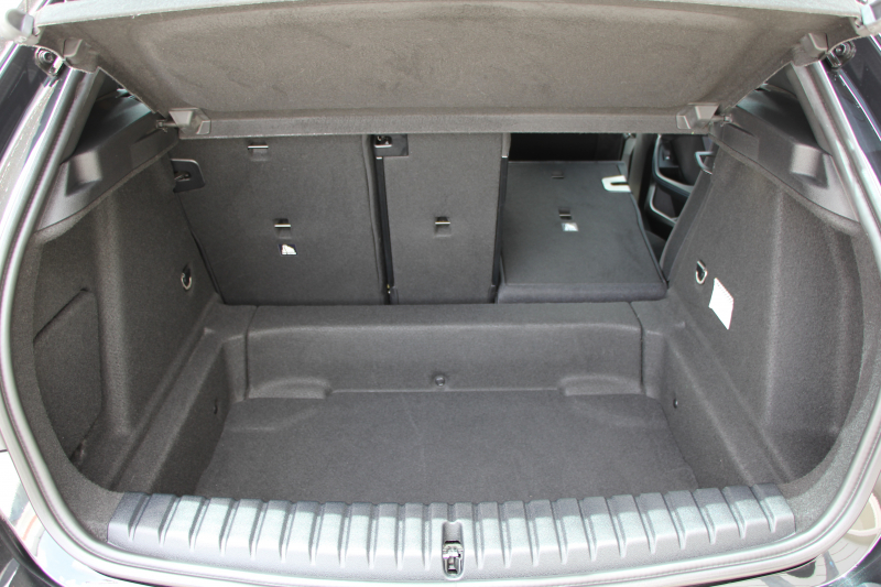 BMW 1シリーズ M135i Xdrive ﾃﾞﾋﾞｭｰP 4WD☆期間限定掲載☆1ｵｰﾅ 306馬力 Mｽﾎﾟｰﾂｼｰﾄ ｱﾀﾞﾌﾟﾃｨﾌﾞｻｽ Mｼｰﾄﾍﾞﾙﾄ ｼｰﾄﾋｰﾀｰ ｺﾝﾌｫｰﾄP ﾗｲﾌﾞｺｯｸﾋﾟｯﾄ 追ACC 電動ﾄﾗﾝｸ ｱｯﾌﾟﾙｶｰﾌﾟﾚｲ対応 純正ﾅﾋﾞPｱｼｽﾄ LEDﾍｯﾄﾞﾗｲﾄ ﾚｰﾝC警告 衝突軽減ﾌﾞﾚｰｷ 2年保証