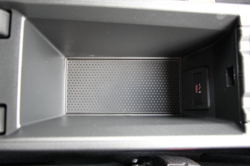 BMW 1シリーズ M135i Xdrive ﾃﾞﾋﾞｭｰP 4WD☆期間限定掲載☆1ｵｰﾅ 306馬力 Mｽﾎﾟｰﾂｼｰﾄ ｱﾀﾞﾌﾟﾃｨﾌﾞｻｽ Mｼｰﾄﾍﾞﾙﾄ ｼｰﾄﾋｰﾀｰ ｺﾝﾌｫｰﾄP ﾗｲﾌﾞｺｯｸﾋﾟｯﾄ 追ACC 電動ﾄﾗﾝｸ ｱｯﾌﾟﾙｶｰﾌﾟﾚｲ対応 純正ﾅﾋﾞPｱｼｽﾄ LEDﾍｯﾄﾞﾗｲﾄ ﾚｰﾝC警告 衝突軽減ﾌﾞﾚｰｷ 2年保証