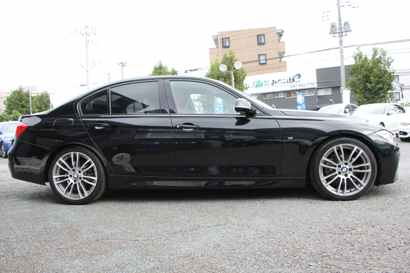 BMW 3シリーズ 320i Mｽﾎﾟｰﾂ 前期最終 ﾋｰﾀｰ赤革 追従ACC ETC2.0 ﾌﾙｾｸﾞTV 衝突軽減ﾌﾞﾚｰｷ 車線逸脱警告 歩行者警告 ﾀｯﾁﾊﾟｯﾄﾞ対応HDDﾅﾋﾞBluetooth接続 ｽﾏｰﾄｷｰ ﾊﾟﾄﾞﾙｼﾌﾄ 専用ｴｱﾛ ｵﾌﾟｼｮﾝ19AW 2年保証