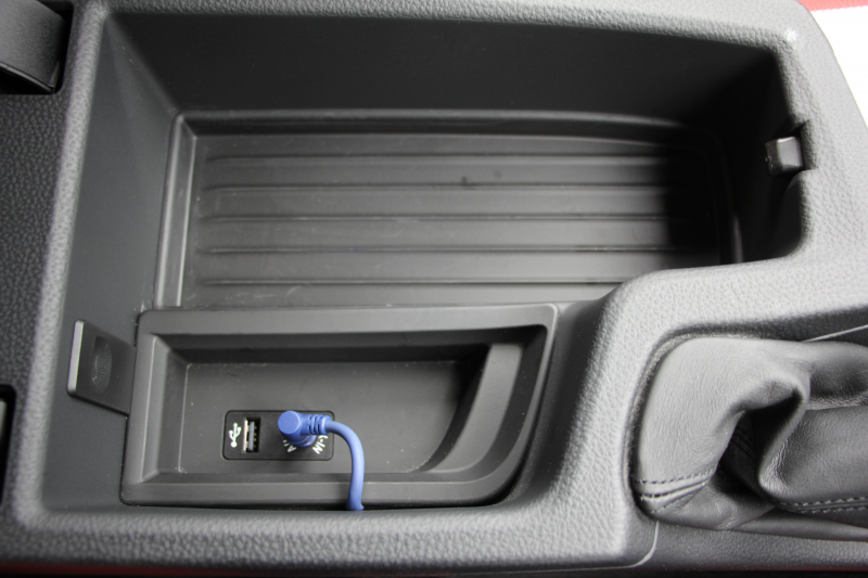 BMW 3シリーズ 320i Mｽﾎﾟｰﾂ 前期最終 ﾋｰﾀｰ赤革 追従ACC ETC2.0 ﾌﾙｾｸﾞTV 衝突軽減ﾌﾞﾚｰｷ 車線逸脱警告 歩行者警告 ﾀｯﾁﾊﾟｯﾄﾞ対応HDDﾅﾋﾞBluetooth接続 ｽﾏｰﾄｷｰ ﾊﾟﾄﾞﾙｼﾌﾄ 専用ｴｱﾛ ｵﾌﾟｼｮﾝ19AW 2年保証