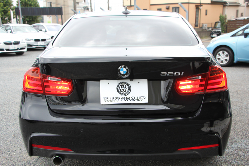 BMW 3シリーズ 320i Mｽﾎﾟｰﾂ 前期最終 ﾋｰﾀｰ赤革 追従ACC ETC2.0 ﾌﾙｾｸﾞTV 衝突軽減ﾌﾞﾚｰｷ 車線逸脱警告 歩行者警告 ﾀｯﾁﾊﾟｯﾄﾞ対応HDDﾅﾋﾞBluetooth接続 ｽﾏｰﾄｷｰ ﾊﾟﾄﾞﾙｼﾌﾄ 専用ｴｱﾛ ｵﾌﾟｼｮﾝ19AW 2年保証