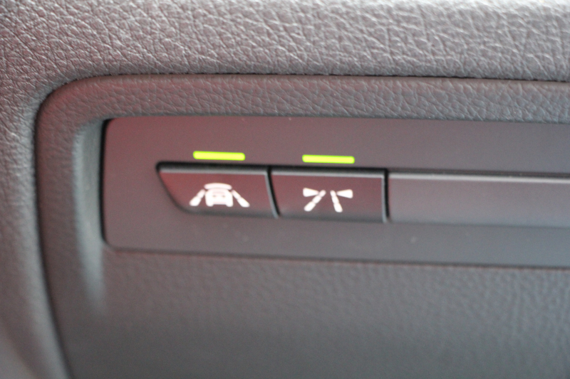 BMW 3シリーズ 320i Mｽﾎﾟｰﾂ 前期最終 ﾋｰﾀｰ赤革 追従ACC ETC2.0 ﾌﾙｾｸﾞTV 衝突軽減ﾌﾞﾚｰｷ 車線逸脱警告 歩行者警告 ﾀｯﾁﾊﾟｯﾄﾞ対応HDDﾅﾋﾞBluetooth接続 ｽﾏｰﾄｷｰ ﾊﾟﾄﾞﾙｼﾌﾄ 専用ｴｱﾛ ｵﾌﾟｼｮﾝ19AW 2年保証