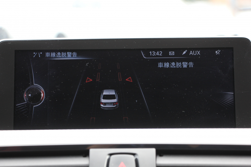 BMW 3シリーズ 320i Mｽﾎﾟｰﾂ 前期最終 ﾋｰﾀｰ赤革 追従ACC ETC2.0 ﾌﾙｾｸﾞTV 衝突軽減ﾌﾞﾚｰｷ 車線逸脱警告 歩行者警告 ﾀｯﾁﾊﾟｯﾄﾞ対応HDDﾅﾋﾞBluetooth接続 ｽﾏｰﾄｷｰ ﾊﾟﾄﾞﾙｼﾌﾄ 専用ｴｱﾛ ｵﾌﾟｼｮﾝ19AW 2年保証