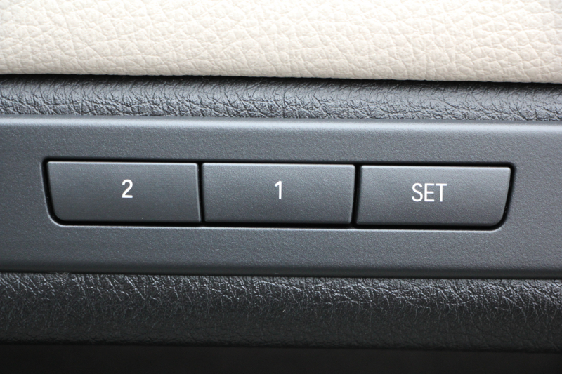 BMW 5シリーズ 523d ｸﾞﾚｰｽﾗｲﾝ 限定車 LCI後期 ｻﾝﾙｰﾌ ｵｲｽﾀｰﾚｻﾞｰ LEDﾍｯﾄﾞﾗｲﾄ 液晶ﾒｰﾀｰ 追従ACC ﾚｰﾝﾁｪﾝｼﾞ警告 衝突軽減ﾌﾞﾚｰｷ 車線逸脱警告 歩行者警告 Mｽﾎﾟｰﾂｽﾃｱﾘﾝｸﾞ真珠色 専用ｸﾞﾘﾙ 2年保証