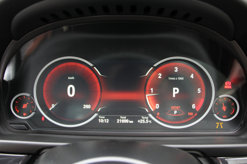 BMW 5シリーズ 523d ｸﾞﾚｰｽﾗｲﾝ 限定車 LCI後期 ｻﾝﾙｰﾌ ｵｲｽﾀｰﾚｻﾞｰ LEDﾍｯﾄﾞﾗｲﾄ 液晶ﾒｰﾀｰ 追従ACC ﾚｰﾝﾁｪﾝｼﾞ警告 衝突軽減ﾌﾞﾚｰｷ 車線逸脱警告 歩行者警告 Mｽﾎﾟｰﾂｽﾃｱﾘﾝｸﾞ真珠色 専用ｸﾞﾘﾙ 2年保証