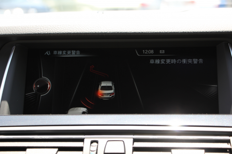 BMW 5シリーズ 523i ｸﾞﾚｰｽﾗｲﾝ 限定車 LCI後期 1ｵｰﾅ ｻﾝﾙｰﾌ ｵｲｽﾀｰﾚｻﾞｰ LEDﾍｯﾄﾞﾗｲﾄ 液晶ﾒｰﾀｰ 追従ACC ﾚｰﾝﾁｪﾝｼﾞ警告 衝突軽減ﾌﾞﾚｰｷ 車線逸脱警告 歩行者警告 Mｽﾎﾟｰﾂｽﾃｱﾘﾝｸﾞ専用ｸﾞﾘﾙ 2年保証