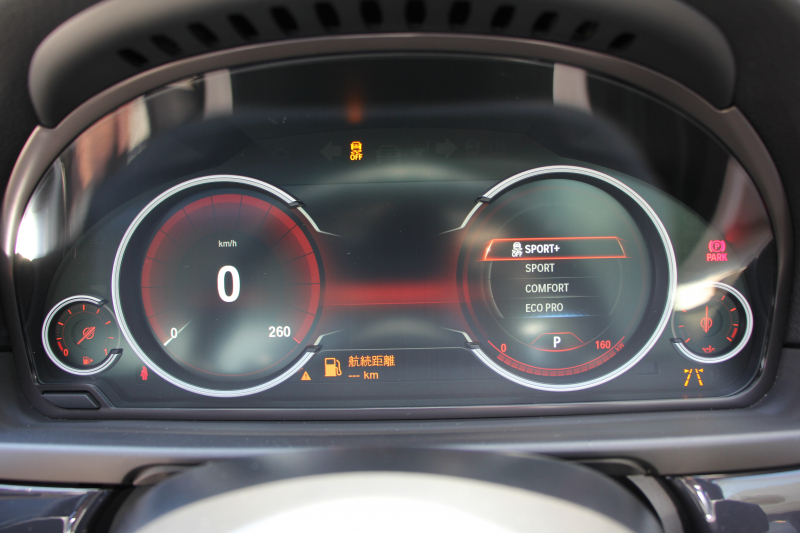 BMW 5シリーズ 523i ｸﾞﾚｰｽﾗｲﾝ 限定車 LCI後期 1ｵｰﾅ ｻﾝﾙｰﾌ ｵｲｽﾀｰﾚｻﾞｰ LEDﾍｯﾄﾞﾗｲﾄ 液晶ﾒｰﾀｰ 追従ACC ﾚｰﾝﾁｪﾝｼﾞ警告 衝突軽減ﾌﾞﾚｰｷ 車線逸脱警告 歩行者警告 Mｽﾎﾟｰﾂｽﾃｱﾘﾝｸﾞ専用ｸﾞﾘﾙ 2年保証