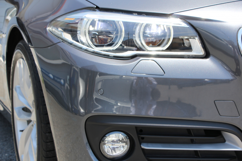 BMW 5シリーズ 523i ｸﾞﾚｰｽﾗｲﾝ 限定車 LCI後期 1ｵｰﾅ ｻﾝﾙｰﾌ ｵｲｽﾀｰﾚｻﾞｰ LEDﾍｯﾄﾞﾗｲﾄ 液晶ﾒｰﾀｰ 追従ACC ﾚｰﾝﾁｪﾝｼﾞ警告 衝突軽減ﾌﾞﾚｰｷ 車線逸脱警告 歩行者警告 Mｽﾎﾟｰﾂｽﾃｱﾘﾝｸﾞ専用ｸﾞﾘﾙ 2年保証