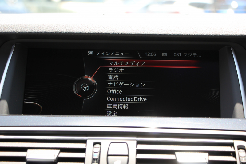 BMW 5シリーズ 523i ｸﾞﾚｰｽﾗｲﾝ 限定車 LCI後期 1ｵｰﾅ ｻﾝﾙｰﾌ ｵｲｽﾀｰﾚｻﾞｰ LEDﾍｯﾄﾞﾗｲﾄ 液晶ﾒｰﾀｰ 追従ACC ﾚｰﾝﾁｪﾝｼﾞ警告 衝突軽減ﾌﾞﾚｰｷ 車線逸脱警告 歩行者警告 Mｽﾎﾟｰﾂｽﾃｱﾘﾝｸﾞ専用ｸﾞﾘﾙ 2年保証