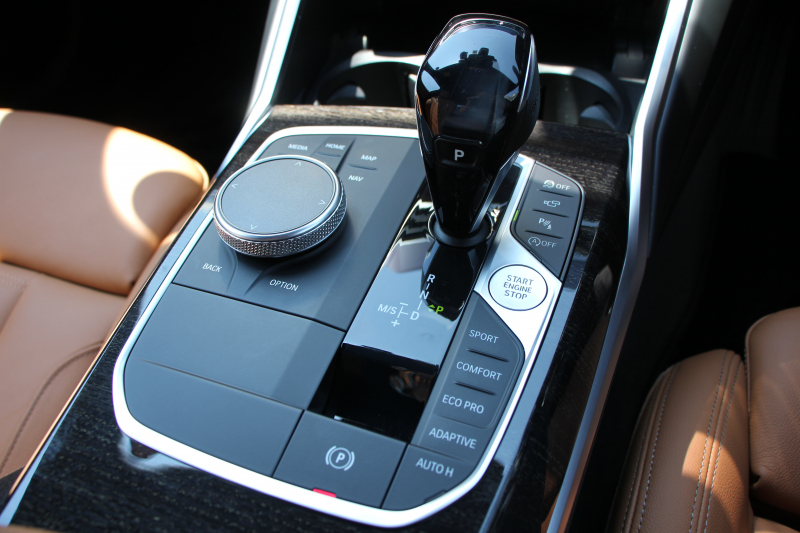 BMW 3シリーズ 320d Xdrive Mｽﾎﾟｰﾂ ﾊｲﾗｲﾝ ﾌｧｽﾄﾄﾗｯｸ&ｺﾝﾌｫｰﾄP 360度ｶﾒﾗ HUD ﾋｰﾀｰ茶革 ﾗﾝﾊﾞｰｻﾎﾟｰﾄ ｱﾀﾞﾌﾟﾃｨﾌﾞMｻｽ 19AW Mｽﾎﾟｰﾂﾌﾞﾚｰｷ 電動ﾄﾗﾝｸ 追従ACC ｽﾃｱﾘﾝｸﾞｻﾎﾟｰﾄ ﾀｯﾁ画面HDDﾅﾋﾞHifiｽﾋﾟｰｶｰ 2年保証