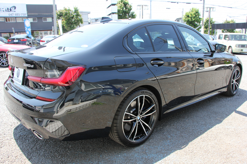 BMW 3シリーズ 320d Xdrive Mｽﾎﾟｰﾂ ﾊｲﾗｲﾝ ﾌｧｽﾄﾄﾗｯｸ&ｺﾝﾌｫｰﾄP 360度ｶﾒﾗ HUD ﾋｰﾀｰ茶革 ﾗﾝﾊﾞｰｻﾎﾟｰﾄ ｱﾀﾞﾌﾟﾃｨﾌﾞMｻｽ 19AW Mｽﾎﾟｰﾂﾌﾞﾚｰｷ 電動ﾄﾗﾝｸ 追従ACC ｽﾃｱﾘﾝｸﾞｻﾎﾟｰﾄ ﾀｯﾁ画面HDDﾅﾋﾞHifiｽﾋﾟｰｶｰ 2年保証