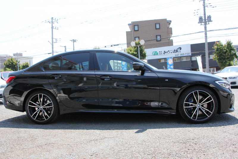 BMW 3シリーズ 320d Xdrive Mｽﾎﾟｰﾂ ﾊｲﾗｲﾝ ﾌｧｽﾄﾄﾗｯｸ&ｺﾝﾌｫｰﾄP 360度ｶﾒﾗ HUD ﾋｰﾀｰ茶革 ﾗﾝﾊﾞｰｻﾎﾟｰﾄ ｱﾀﾞﾌﾟﾃｨﾌﾞMｻｽ 19AW Mｽﾎﾟｰﾂﾌﾞﾚｰｷ 電動ﾄﾗﾝｸ 追従ACC ｽﾃｱﾘﾝｸﾞｻﾎﾟｰﾄ ﾀｯﾁ画面HDDﾅﾋﾞHifiｽﾋﾟｰｶｰ 2年保証