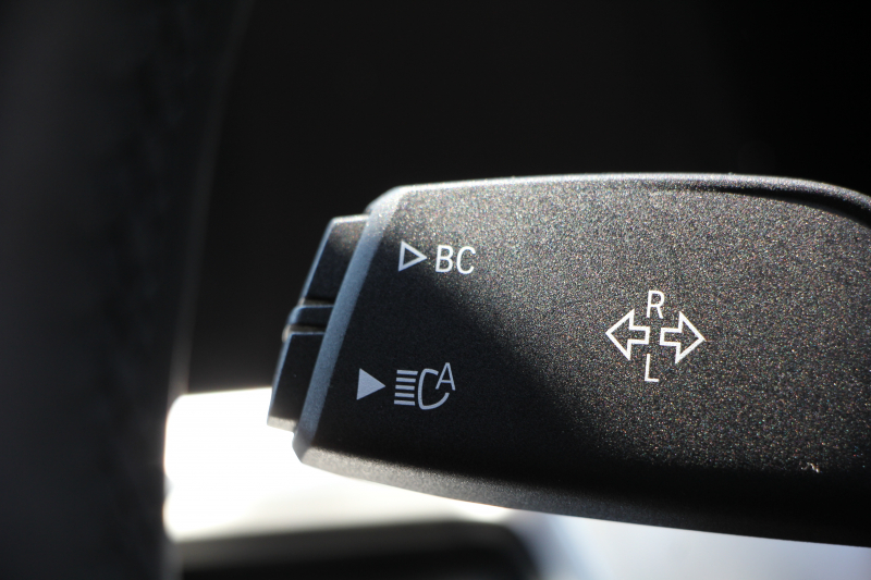 BMW 3シリーズ 320d Xdrive Mｽﾎﾟｰﾂ ﾊｲﾗｲﾝ ﾌｧｽﾄﾄﾗｯｸ&ｺﾝﾌｫｰﾄP 360度ｶﾒﾗ HUD ﾋｰﾀｰ茶革 ﾗﾝﾊﾞｰｻﾎﾟｰﾄ ｱﾀﾞﾌﾟﾃｨﾌﾞMｻｽ 19AW Mｽﾎﾟｰﾂﾌﾞﾚｰｷ 電動ﾄﾗﾝｸ 追従ACC ｽﾃｱﾘﾝｸﾞｻﾎﾟｰﾄ ﾀｯﾁ画面HDDﾅﾋﾞHifiｽﾋﾟｰｶｰ 2年保証