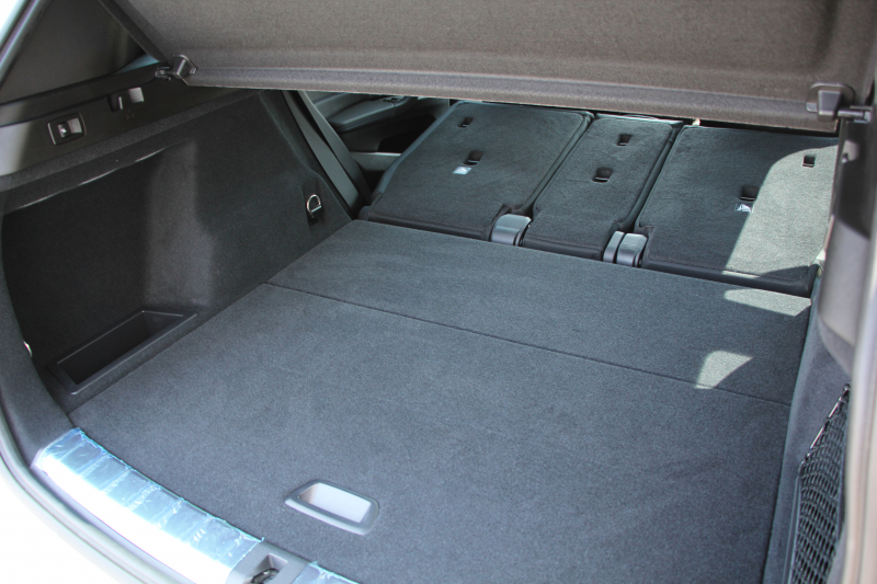 BMW X1 Xdrive18d Mｽﾎﾟｰﾂ ﾊｲﾗｲﾝ☆期間限定掲載☆真珠色 中期 変更後ﾓﾃﾞﾙ 変更後ﾒｰﾀｰ ﾋｰﾀｰ黒革 電動ｼｰﾄ LEDﾍｯﾄﾞﾗｲﾄ 追従ACC HUD 変更後ﾀｯﾁﾊﾟﾈﾙ対応HDDﾅﾋﾞBluetooth接続 Pｱｼｽﾄ Bｶﾒﾗ ｺﾝﾌｫｰﾄP 電動ﾄﾗﾝｸ 18AW 衝突軽減ﾌﾞﾚｰｷ 車線逸脱警告 歩行者警告 2年保証