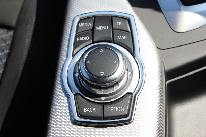 BMW 1シリーズ M135i 320馬力 直6ﾀｰﾎﾞｻﾝﾙｰﾌ Mﾊﾟﾌｫｰﾏﾝｽﾏﾌﾗｰ ｱﾀﾞﾌﾟﾃｨﾌﾞMｻｽ 専用ﾌﾞﾚｰｷ ｸﾙｺﾝ ﾊｰﾏﾝｶｰﾄﾞﾝ iﾄﾞﾗｲﾌﾞHDDﾅﾋﾞBｶﾒﾗ ﾐｭｰｼﾞｯｸｻｰﾊﾞｰ Bluetoothｵｰﾃﾞｨｵ ﾊﾟﾄﾞﾙｼﾌﾄ 専用ﾌﾞﾚｰｷ 専用18AW 8速AT 専用ｴｱﾛ ｽﾏｰﾄｷｰ 2年保証