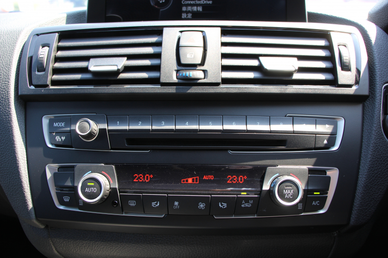 BMW 1シリーズ M135i 320馬力 直6ﾀｰﾎﾞｻﾝﾙｰﾌ Mﾊﾟﾌｫｰﾏﾝｽﾏﾌﾗｰ ｱﾀﾞﾌﾟﾃｨﾌﾞMｻｽ 専用ﾌﾞﾚｰｷ ｸﾙｺﾝ ﾊｰﾏﾝｶｰﾄﾞﾝ iﾄﾞﾗｲﾌﾞHDDﾅﾋﾞBｶﾒﾗ ﾐｭｰｼﾞｯｸｻｰﾊﾞｰ Bluetoothｵｰﾃﾞｨｵ ﾊﾟﾄﾞﾙｼﾌﾄ 専用ﾌﾞﾚｰｷ 専用18AW 8速AT 専用ｴｱﾛ ｽﾏｰﾄｷｰ 2年保証