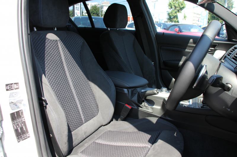 BMW 1シリーズ M135i 320馬力 直6ﾀｰﾎﾞｻﾝﾙｰﾌ Mﾊﾟﾌｫｰﾏﾝｽﾏﾌﾗｰ ｱﾀﾞﾌﾟﾃｨﾌﾞMｻｽ 専用ﾌﾞﾚｰｷ ｸﾙｺﾝ ﾊｰﾏﾝｶｰﾄﾞﾝ iﾄﾞﾗｲﾌﾞHDDﾅﾋﾞBｶﾒﾗ ﾐｭｰｼﾞｯｸｻｰﾊﾞｰ Bluetoothｵｰﾃﾞｨｵ ﾊﾟﾄﾞﾙｼﾌﾄ 専用ﾌﾞﾚｰｷ 専用18AW 8速AT 専用ｴｱﾛ ｽﾏｰﾄｷｰ 2年保証