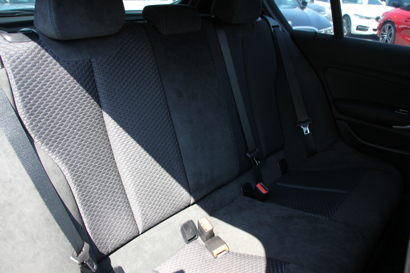 BMW 1シリーズ M135i 320馬力 直6ﾀｰﾎﾞｻﾝﾙｰﾌ Mﾊﾟﾌｫｰﾏﾝｽﾏﾌﾗｰ ｱﾀﾞﾌﾟﾃｨﾌﾞMｻｽ 専用ﾌﾞﾚｰｷ ｸﾙｺﾝ ﾊｰﾏﾝｶｰﾄﾞﾝ iﾄﾞﾗｲﾌﾞHDDﾅﾋﾞBｶﾒﾗ ﾐｭｰｼﾞｯｸｻｰﾊﾞｰ Bluetoothｵｰﾃﾞｨｵ ﾊﾟﾄﾞﾙｼﾌﾄ 専用ﾌﾞﾚｰｷ 専用18AW 8速AT 専用ｴｱﾛ ｽﾏｰﾄｷｰ 2年保証