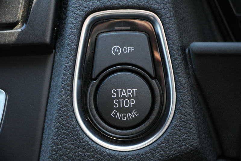 BMW 1シリーズ M135i 320馬力 直6ﾀｰﾎﾞｻﾝﾙｰﾌ Mﾊﾟﾌｫｰﾏﾝｽﾏﾌﾗｰ ｱﾀﾞﾌﾟﾃｨﾌﾞMｻｽ 専用ﾌﾞﾚｰｷ ｸﾙｺﾝ ﾊｰﾏﾝｶｰﾄﾞﾝ iﾄﾞﾗｲﾌﾞHDDﾅﾋﾞBｶﾒﾗ ﾐｭｰｼﾞｯｸｻｰﾊﾞｰ Bluetoothｵｰﾃﾞｨｵ ﾊﾟﾄﾞﾙｼﾌﾄ 専用ﾌﾞﾚｰｷ 専用18AW 8速AT 専用ｴｱﾛ ｽﾏｰﾄｷｰ 2年保証