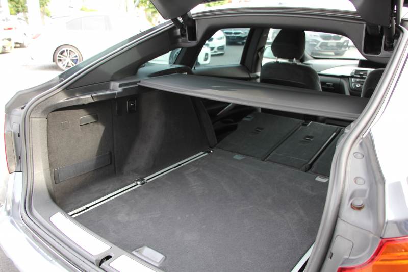 BMW 3シリーズ 320i ｸﾞﾗﾝﾂｰﾘｽﾓ Mｽﾎﾟｰﾂ 追従ACC 衝突軽減ﾌﾞﾚｰｷ 車線逸脱警告 歩行者警告 ﾀｯﾁﾊﾟｯﾄﾞ対応HDDﾅﾋﾞ電動ﾄﾗﾝｸ Mｽﾎﾟｰﾂｴｱﾛ 18AW ﾒﾓﾘ-付電動ｼｰﾄ ETC2.0 ｽﾏｰﾄｷｰ ｷｾﾉﾝ ﾊﾟﾄﾞﾙｼﾌﾄ 電動ﾘｱｳｲﾝｸﾞ2年保証