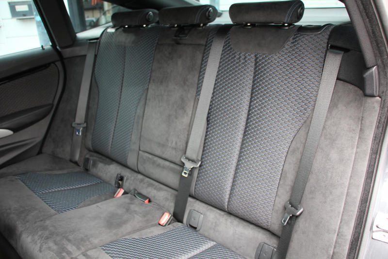 BMW 3シリーズ 320i ｸﾞﾗﾝﾂｰﾘｽﾓ Mｽﾎﾟｰﾂ 追従ACC 衝突軽減ﾌﾞﾚｰｷ 車線逸脱警告 歩行者警告 ﾀｯﾁﾊﾟｯﾄﾞ対応HDDﾅﾋﾞ電動ﾄﾗﾝｸ Mｽﾎﾟｰﾂｴｱﾛ 18AW ﾒﾓﾘ-付電動ｼｰﾄ ETC2.0 ｽﾏｰﾄｷｰ ｷｾﾉﾝ ﾊﾟﾄﾞﾙｼﾌﾄ 電動ﾘｱｳｲﾝｸﾞ2年保証