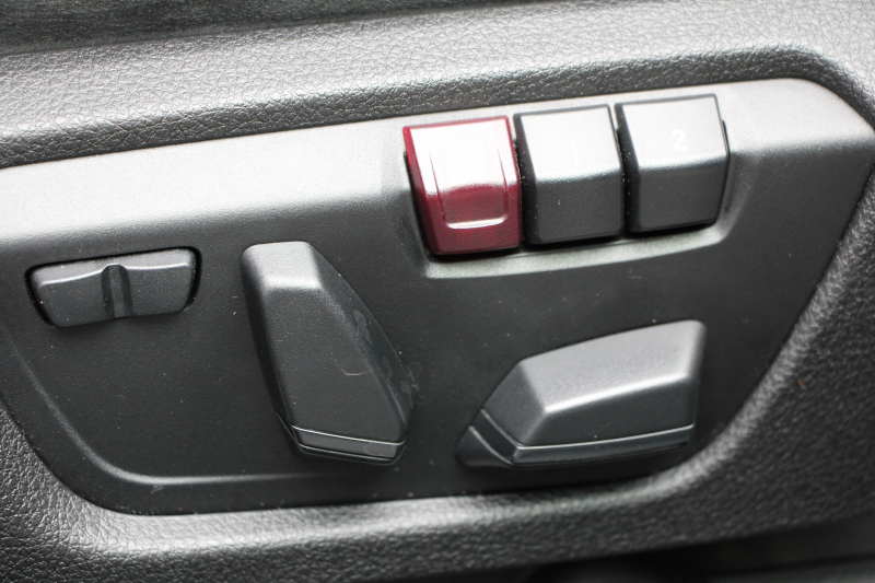 BMW 3シリーズ 320i ｸﾞﾗﾝﾂｰﾘｽﾓ Mｽﾎﾟｰﾂ 追従ACC 衝突軽減ﾌﾞﾚｰｷ 車線逸脱警告 歩行者警告 ﾀｯﾁﾊﾟｯﾄﾞ対応HDDﾅﾋﾞ電動ﾄﾗﾝｸ Mｽﾎﾟｰﾂｴｱﾛ 18AW ﾒﾓﾘ-付電動ｼｰﾄ ETC2.0 ｽﾏｰﾄｷｰ ｷｾﾉﾝ ﾊﾟﾄﾞﾙｼﾌﾄ 電動ﾘｱｳｲﾝｸﾞ2年保証