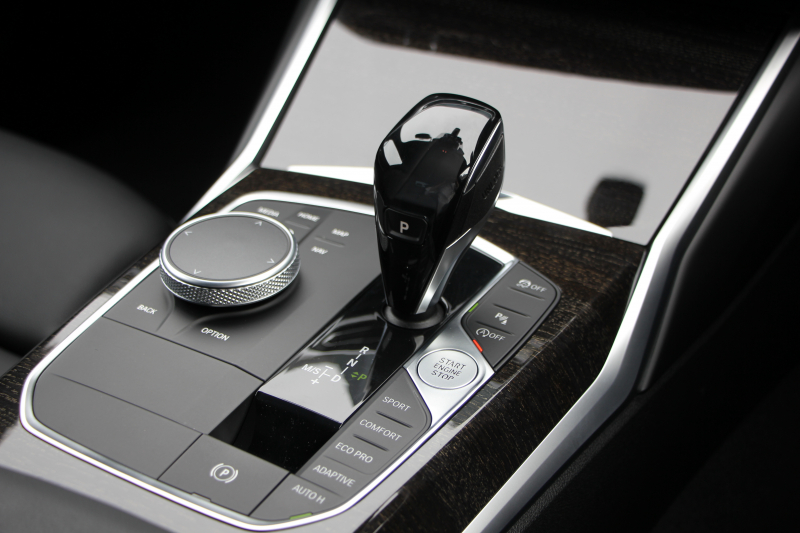 BMW 3シリーズ 320d Xdrive Mｽﾎﾟｰﾂ ﾊｲﾗｲﾝ ﾌｧｽﾄﾄﾗｯｸ&ｺﾝﾌｫｰﾄP 1ｵｰﾅ ﾋｰﾀｰ黒革 ﾗﾝﾊﾞｰｻﾎﾟｰﾄ ｱﾀﾞﾌﾟﾃｨﾌﾞMｻｽ 19AW Mｽﾎﾟｰﾂﾌﾞﾚｰｷ 電動ﾄﾗﾝｸ 追従ACC ｽﾃｱﾘﾝｸﾞｻﾎﾟｰﾄ ﾀｯﾁ画面HDDﾅﾋﾞ ｱｯﾌﾟﾙｶｰﾌﾟﾚｲ Hifiｽﾋﾟｰｶｰ 2年保証