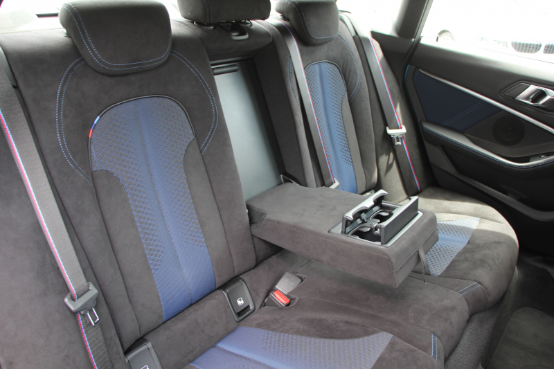 BMW 2シリーズ M235i Xdrive ｸﾞﾗﾝｸｰﾍﾟｾﾚｸﾄP 306馬力 Mｽﾎﾟｰﾂｼｰﾄ 可変ｻｽﾍﾟﾝｼｮﾝ Mｼｰﾄﾍﾞﾙﾄ 希少ｶﾗｰ LEDﾍｯﾄﾞﾗｲﾄ BMWﾗｲﾌﾞｺｯｸﾋﾟｯﾄ 追従ACC ﾀｯﾁ画面HDDﾅﾋﾞPｱｼｽﾄ Hi-fiｽﾋﾟｰｶｰ 後退ｱｼｽﾄ ｽﾏｰﾄｷｰ 2年保証