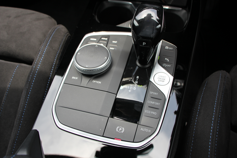 BMW 2シリーズ M235i Xdrive ｸﾞﾗﾝｸｰﾍﾟｾﾚｸﾄP 306馬力 Mｽﾎﾟｰﾂｼｰﾄ 可変ｻｽﾍﾟﾝｼｮﾝ Mｼｰﾄﾍﾞﾙﾄ 希少ｶﾗｰ LEDﾍｯﾄﾞﾗｲﾄ BMWﾗｲﾌﾞｺｯｸﾋﾟｯﾄ 追従ACC ﾀｯﾁ画面HDDﾅﾋﾞPｱｼｽﾄ Hi-fiｽﾋﾟｰｶｰ 後退ｱｼｽﾄ ｽﾏｰﾄｷｰ 2年保証