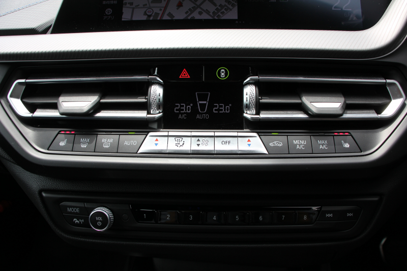 BMW 2シリーズ M235i Xdrive ｸﾞﾗﾝｸｰﾍﾟｾﾚｸﾄP 306馬力 Mｽﾎﾟｰﾂｼｰﾄ 可変ｻｽﾍﾟﾝｼｮﾝ Mｼｰﾄﾍﾞﾙﾄ 希少ｶﾗｰ LEDﾍｯﾄﾞﾗｲﾄ BMWﾗｲﾌﾞｺｯｸﾋﾟｯﾄ 追従ACC ﾀｯﾁ画面HDDﾅﾋﾞPｱｼｽﾄ Hi-fiｽﾋﾟｰｶｰ 後退ｱｼｽﾄ ｽﾏｰﾄｷｰ 2年保証