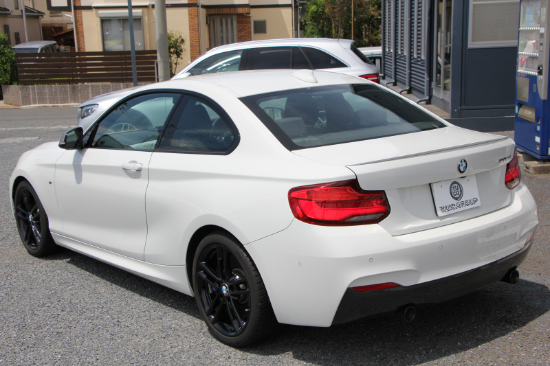 BMW 2シリーズ M240i ｸｰﾍﾟ後期LCI 直6ﾀｰﾎﾞB58ｴﾝｼﾞﾝ 340馬力 LEDﾍｯﾄﾞﾗｲﾄ&ﾃｰﾙ 追従ACC ｱﾀﾞﾌﾟﾃｨﾌﾞMｻｽ ﾀｯﾁ画面HDDﾅﾋﾞPｱｼｽﾄ Bｶﾒﾗ NEWﾙｰﾑﾐﾗｰ&ﾒｰﾀｰ ｼｰﾄﾋｰﾀｰ 8速AT 衝突軽減ﾌﾞﾚｰｷ 車線逸脱警告 歩行者警告 2年保証