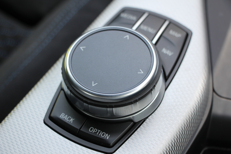 BMW 2シリーズ M240i ｸｰﾍﾟ後期LCI 直6ﾀｰﾎﾞB58ｴﾝｼﾞﾝ 340馬力 LEDﾍｯﾄﾞﾗｲﾄ&ﾃｰﾙ 追従ACC ｱﾀﾞﾌﾟﾃｨﾌﾞMｻｽ ﾀｯﾁ画面HDDﾅﾋﾞPｱｼｽﾄ Bｶﾒﾗ NEWﾙｰﾑﾐﾗｰ&ﾒｰﾀｰ ｼｰﾄﾋｰﾀｰ 8速AT 衝突軽減ﾌﾞﾚｰｷ 車線逸脱警告 歩行者警告 2年保証