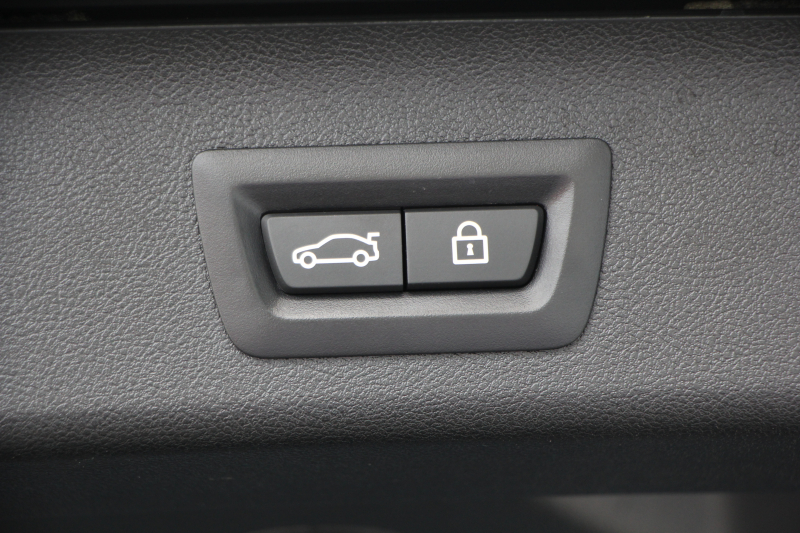 BMW 5シリーズ 523d ﾂｰﾘﾝｸﾞｴﾃﾞｨｼｮﾝﾐｯｼｮﾝｲﾝﾎﾟｯｼﾌﾞﾙ 特別仕様車 HUD ﾊｰﾏﾝｶｰﾄﾞﾝ 専用ﾌﾞﾗｯｸ19AW 追従ACC ｽﾃｱﾘﾝｸﾞｻﾎﾟｰﾄ LEDﾍｯﾄﾞﾗｲﾄ ｵｰﾄﾊｲﾋﾞｰﾑ ﾀｯﾁ画面HDDﾅﾋﾞTV 360度ﾊﾟﾉﾗﾏｶﾒﾗ Pｱｼｽﾄﾌﾟﾗｽ 電動ﾄﾗﾝｸ ｽﾏｰﾄｷｰ 2年保証