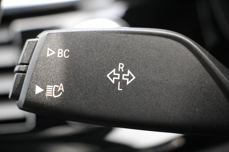 BMW 5シリーズ 523d ﾂｰﾘﾝｸﾞｴﾃﾞｨｼｮﾝﾐｯｼｮﾝｲﾝﾎﾟｯｼﾌﾞﾙ 特別仕様車 HUD ﾊｰﾏﾝｶｰﾄﾞﾝ 専用ﾌﾞﾗｯｸ19AW 追従ACC ｽﾃｱﾘﾝｸﾞｻﾎﾟｰﾄ LEDﾍｯﾄﾞﾗｲﾄ ｵｰﾄﾊｲﾋﾞｰﾑ ﾀｯﾁ画面HDDﾅﾋﾞTV 360度ﾊﾟﾉﾗﾏｶﾒﾗ Pｱｼｽﾄﾌﾟﾗｽ 電動ﾄﾗﾝｸ ｽﾏｰﾄｷｰ 2年保証