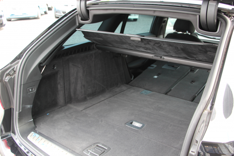 BMW 5シリーズ 523d ﾂｰﾘﾝｸﾞｴﾃﾞｨｼｮﾝﾐｯｼｮﾝｲﾝﾎﾟｯｼﾌﾞﾙ 特別仕様車 HUD ﾊｰﾏﾝｶｰﾄﾞﾝ 専用ﾌﾞﾗｯｸ19AW 追従ACC ｽﾃｱﾘﾝｸﾞｻﾎﾟｰﾄ LEDﾍｯﾄﾞﾗｲﾄ ｵｰﾄﾊｲﾋﾞｰﾑ ﾀｯﾁ画面HDDﾅﾋﾞTV 360度ﾊﾟﾉﾗﾏｶﾒﾗ Pｱｼｽﾄﾌﾟﾗｽ 電動ﾄﾗﾝｸ ｽﾏｰﾄｷｰ 2年保証