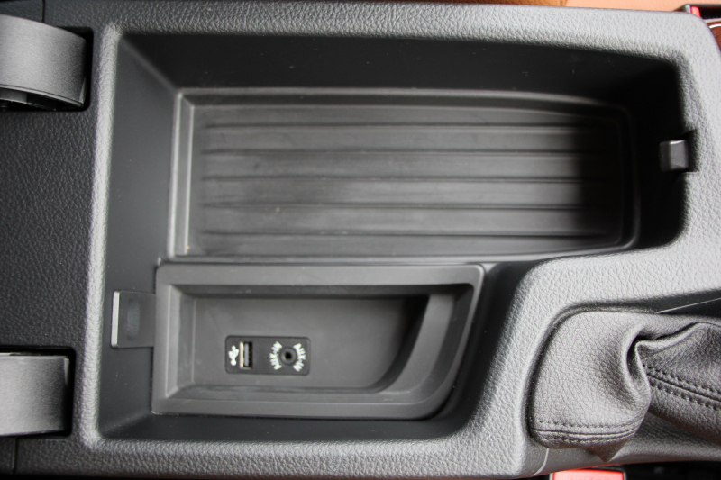 BMW 3シリーズ 320i ﾂｰﾘﾝｸﾞﾗｸﾞｼﾞｭｱﾘｰ 後期LCI 1ｵｰﾅ 新ｴﾝｼﾞﾝ ﾋｰﾀｰ茶革 LEDﾍｯﾄﾞﾗｲﾄ&ﾃｰﾙ 追従ACC ﾚｰﾝﾁｪﾝｼﾞ警告 衝突軽減ﾌﾞﾚｰｷ 車線逸脱警告 歩行者警告 ﾀｯﾁﾊﾟｯﾄﾞ対応HDDﾅﾋﾞ電動ﾄﾗﾝｸ ｽﾏｰﾄｷｰ 2年保証