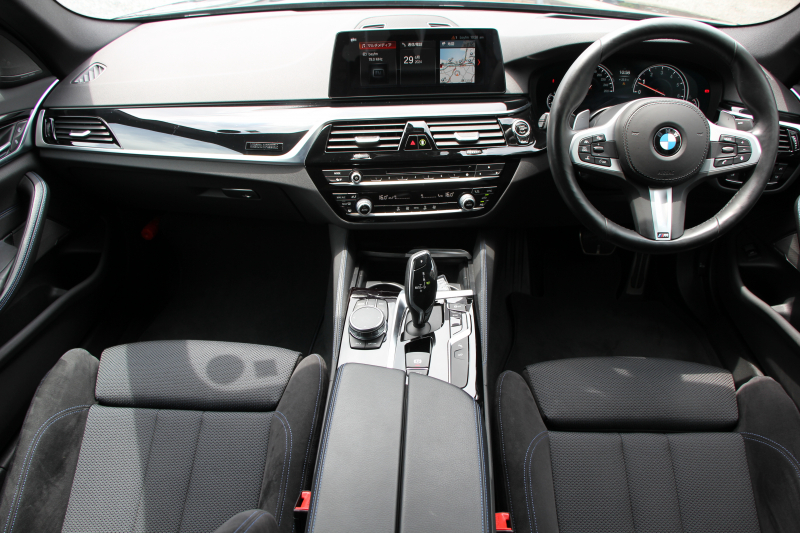 BMW 5シリーズ 523i ｴﾃﾞｨｼｮﾝﾐｯｼｮﾝｲﾝﾎﾟｯｼﾌﾞﾙ 特別仕様車 HUD ﾊｰﾏﾝｶｰﾄﾞﾝ 専用ﾌﾞﾗｯｸAW 追従ACC ｽﾃｱﾘﾝｸﾞｻﾎﾟｰﾄ LEDﾍｯﾄﾞﾗｲﾄ ｵｰﾄﾊｲﾋﾞｰﾑ ﾀｯﾁ画面HDDﾅﾋﾞTV 360度ﾊﾟﾉﾗﾏｶﾒﾗ Pｱｼｽﾄﾌﾟﾗｽ 電動ﾄﾗﾝｸ ｽﾏｰﾄｷｰ 2年保証