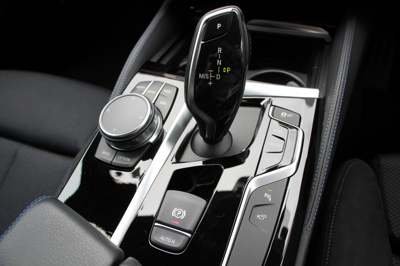 BMW 5シリーズ 523i ｴﾃﾞｨｼｮﾝﾐｯｼｮﾝｲﾝﾎﾟｯｼﾌﾞﾙ 特別仕様車 HUD ﾊｰﾏﾝｶｰﾄﾞﾝ 専用ﾌﾞﾗｯｸAW 追従ACC ｽﾃｱﾘﾝｸﾞｻﾎﾟｰﾄ LEDﾍｯﾄﾞﾗｲﾄ ｵｰﾄﾊｲﾋﾞｰﾑ ﾀｯﾁ画面HDDﾅﾋﾞTV 360度ﾊﾟﾉﾗﾏｶﾒﾗ Pｱｼｽﾄﾌﾟﾗｽ 電動ﾄﾗﾝｸ ｽﾏｰﾄｷｰ 2年保証